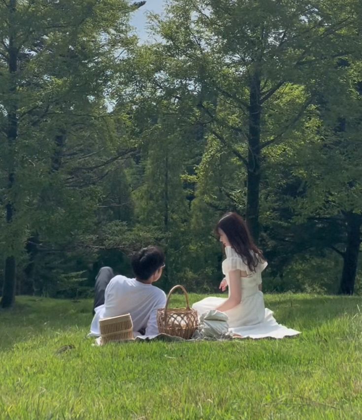 Beautifully wrapped wedding gifts